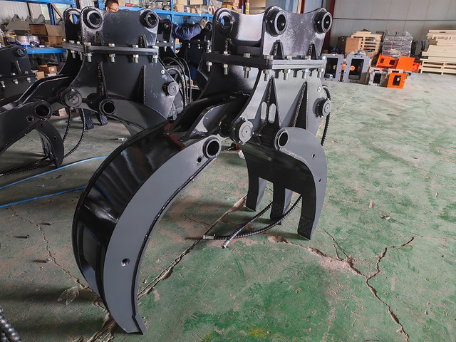 Eccentric Pin Hydraulic Grapple